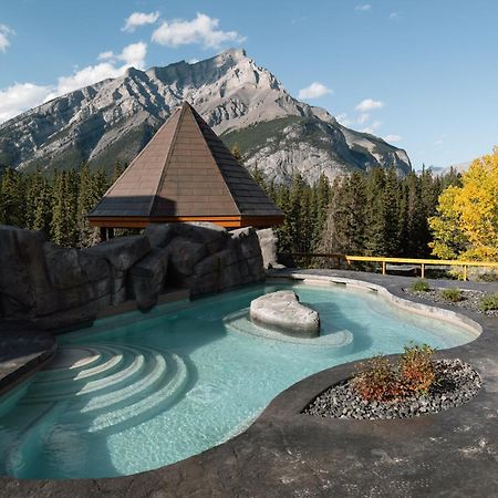 Hotel Canoe And Suites Banff Exterior foto
