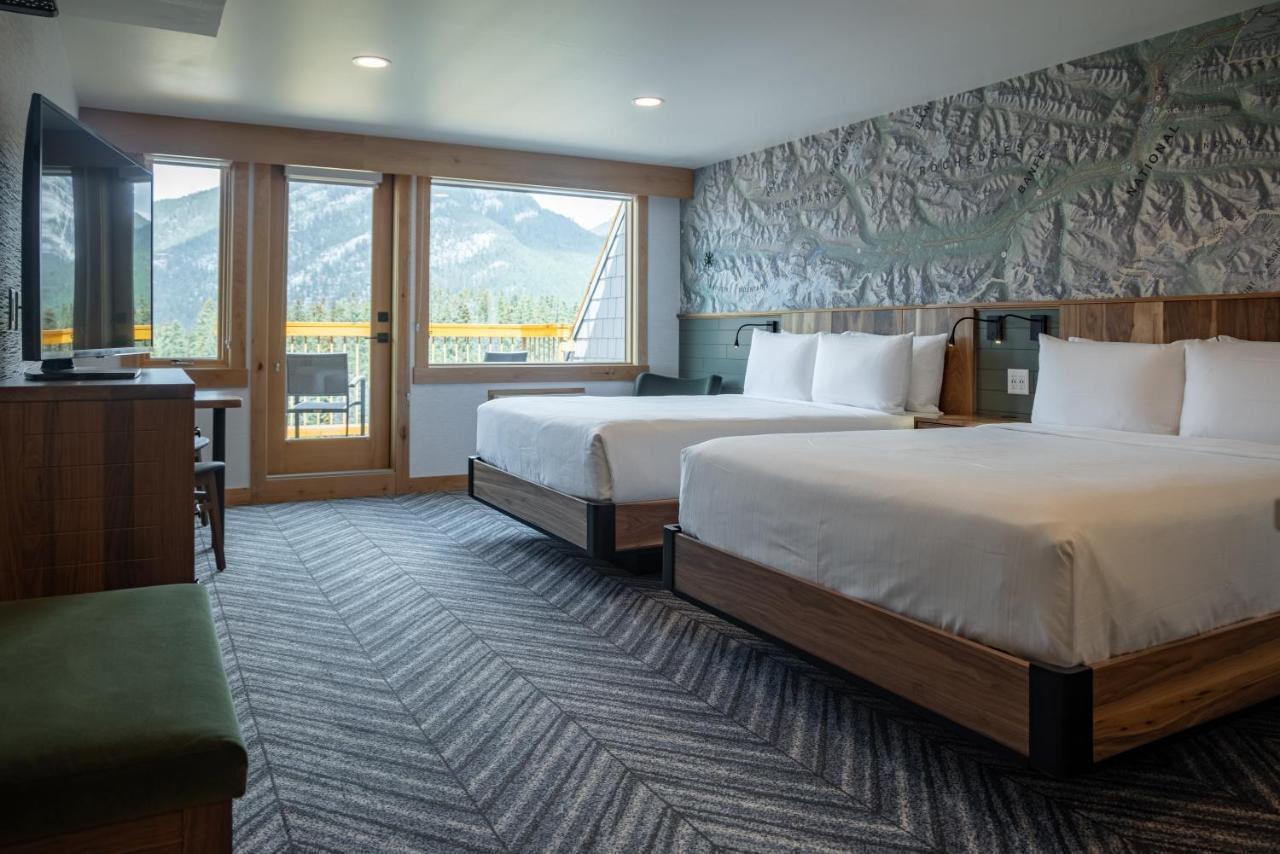 Hotel Canoe And Suites Banff Exterior foto